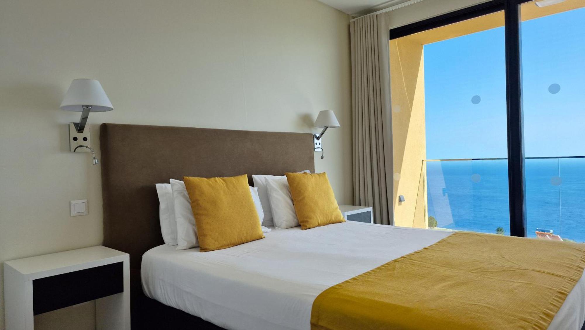 Eden Sun - A Modern Luxury Villa with a Panoramic View Prazeres Exterior foto